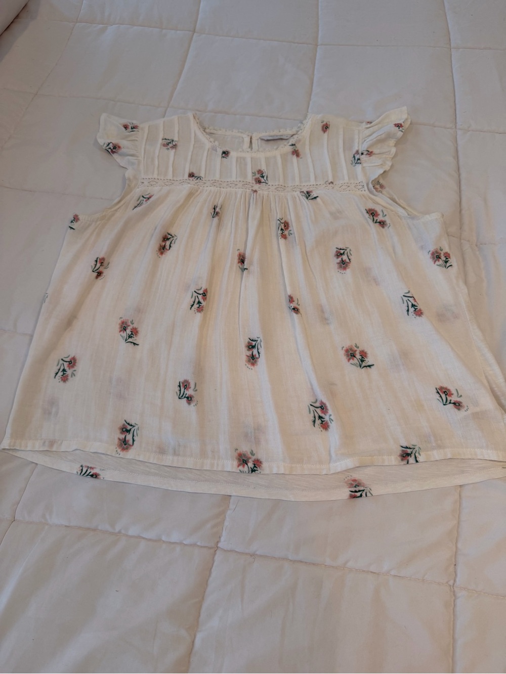 Lucky Brand White Floral Flutter Sleeve Top